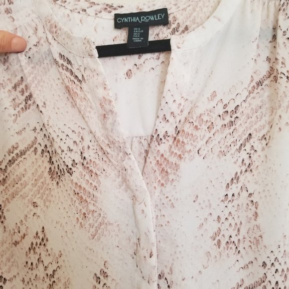 Cynthia Rowley Women's size Small Long-sleeved Snakeskin Blouse - Picture 4 of 8